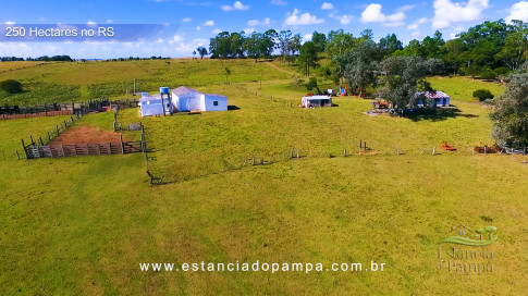 Gilberto Monteiro - Pra ti guria [VDownloader].00_01_55_10.Quadro025_a005368f7b5d73f322ad7b9d1a958108f84bcded.jpg